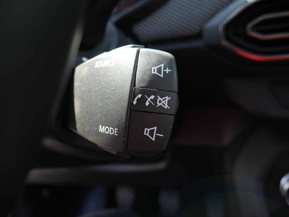 Dacia Sandero 1.0i 