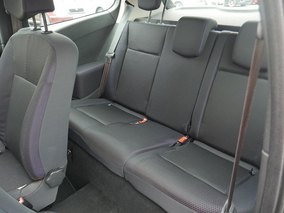 Renault Clio 1.6 i 