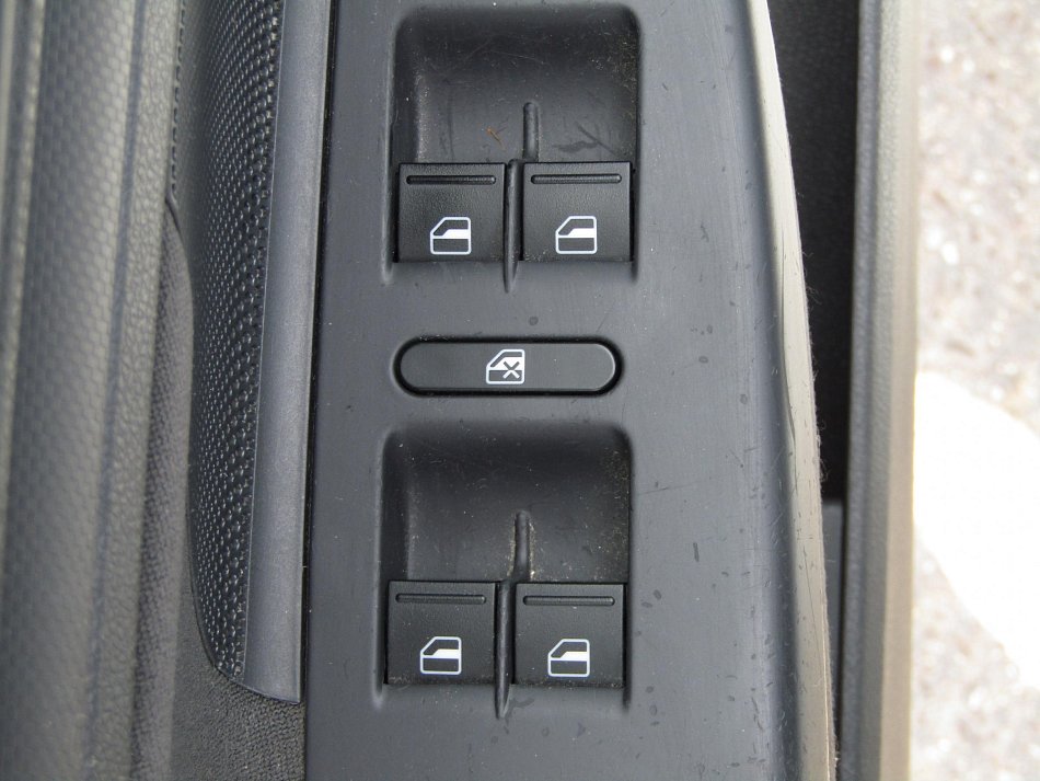 Volkswagen Golf 1.6i 