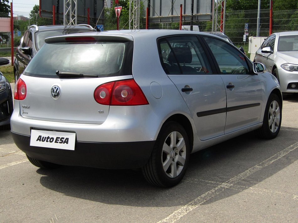 Volkswagen Golf 1.6i 