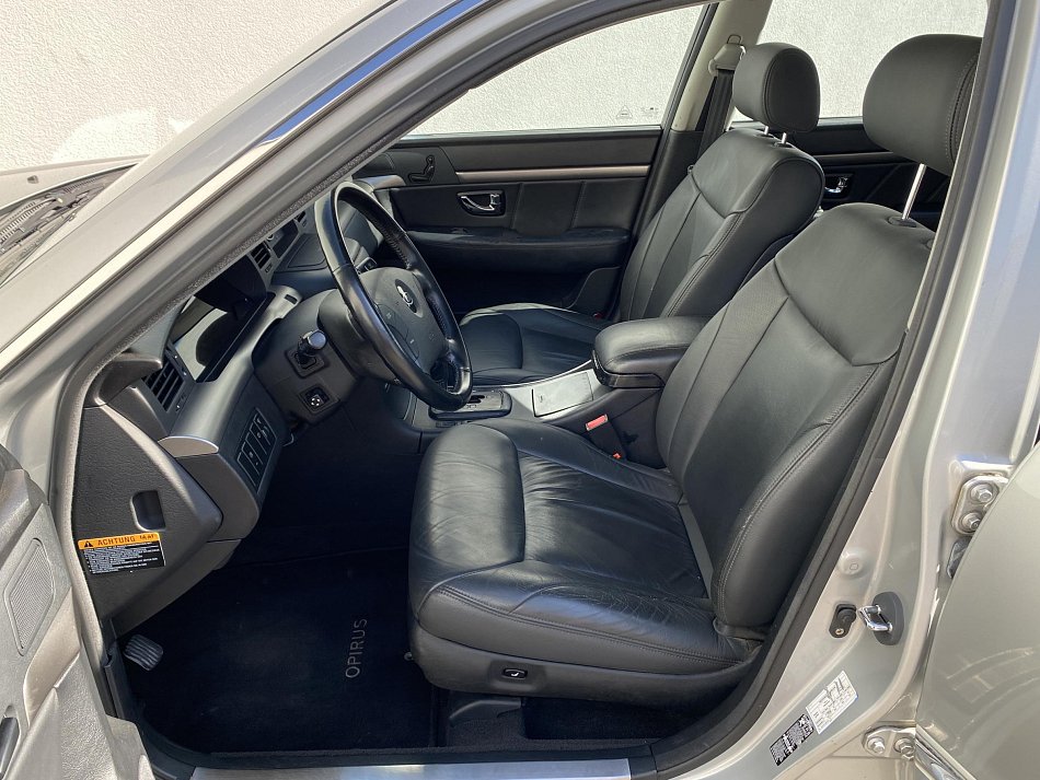 Kia OPIRUS 3.5 V6 