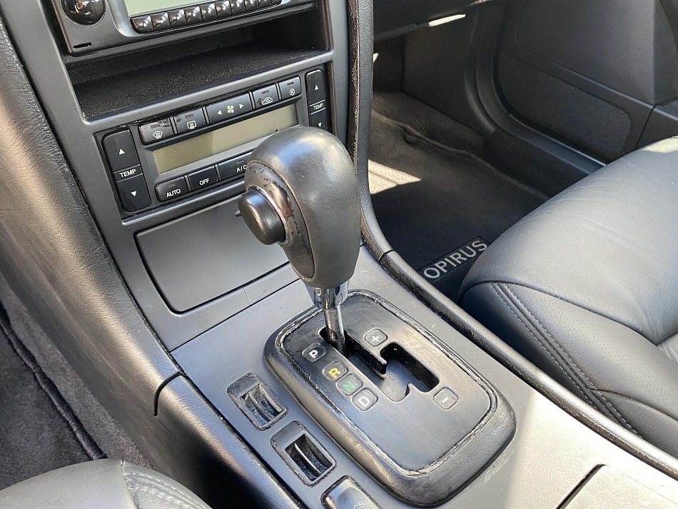 Kia OPIRUS 3.5 V6 
