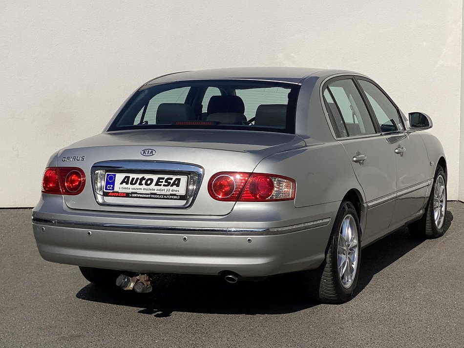 Kia OPIRUS 3.5 V6 