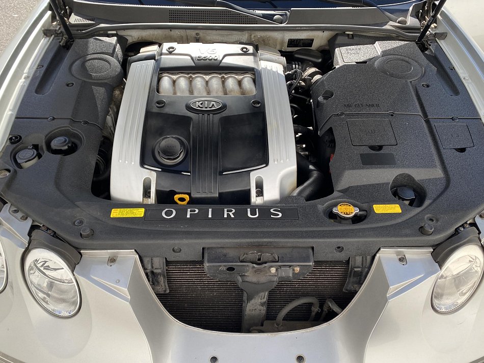 Kia OPIRUS 3.5 V6 