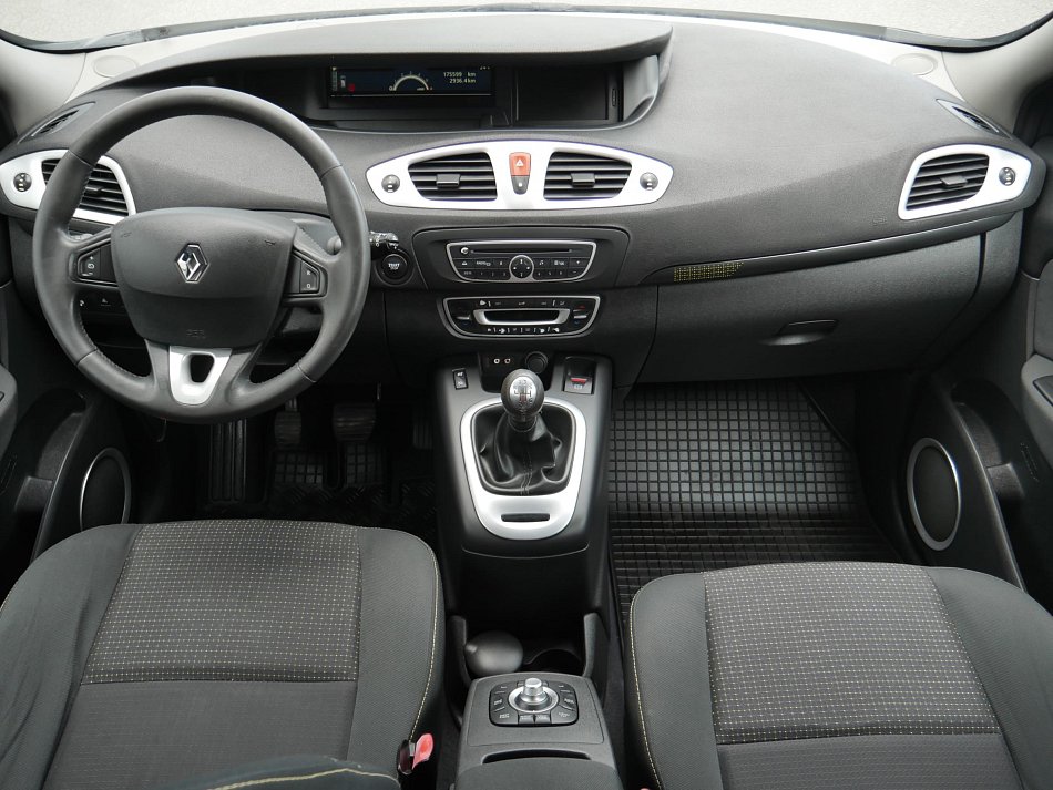 Renault Scénic 1.5 DCi 