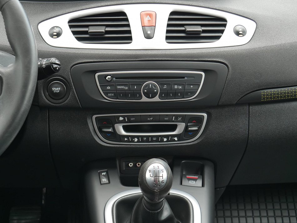 Renault Scénic 1.5 DCi 
