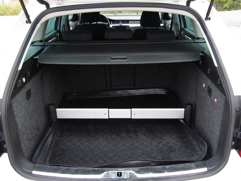 Škoda Superb II 2.0 TDi Ambition