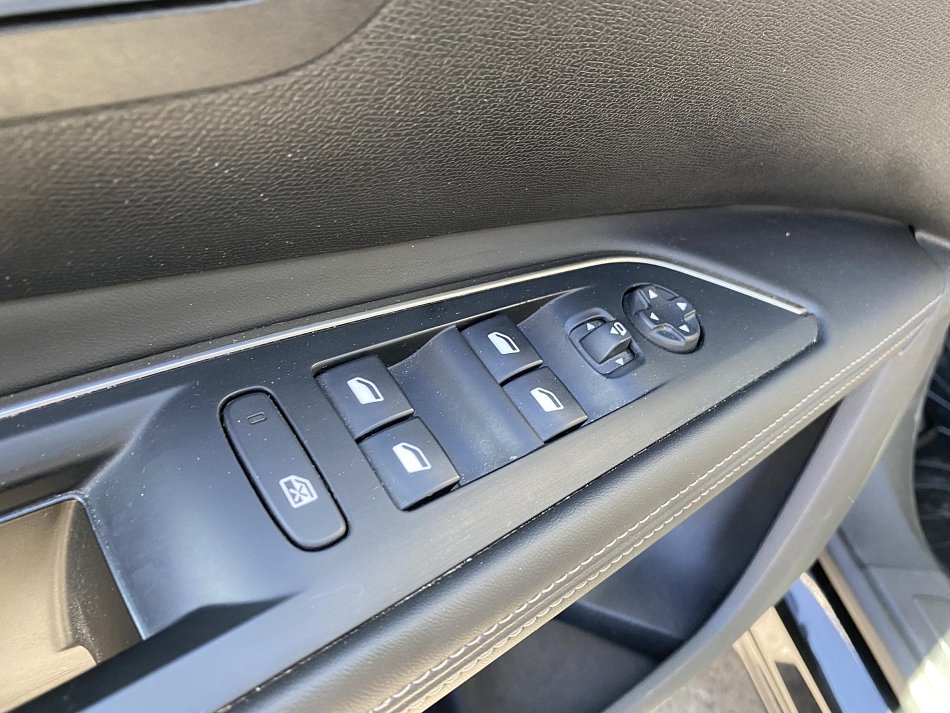 Peugeot 5008 1.2PT Allure