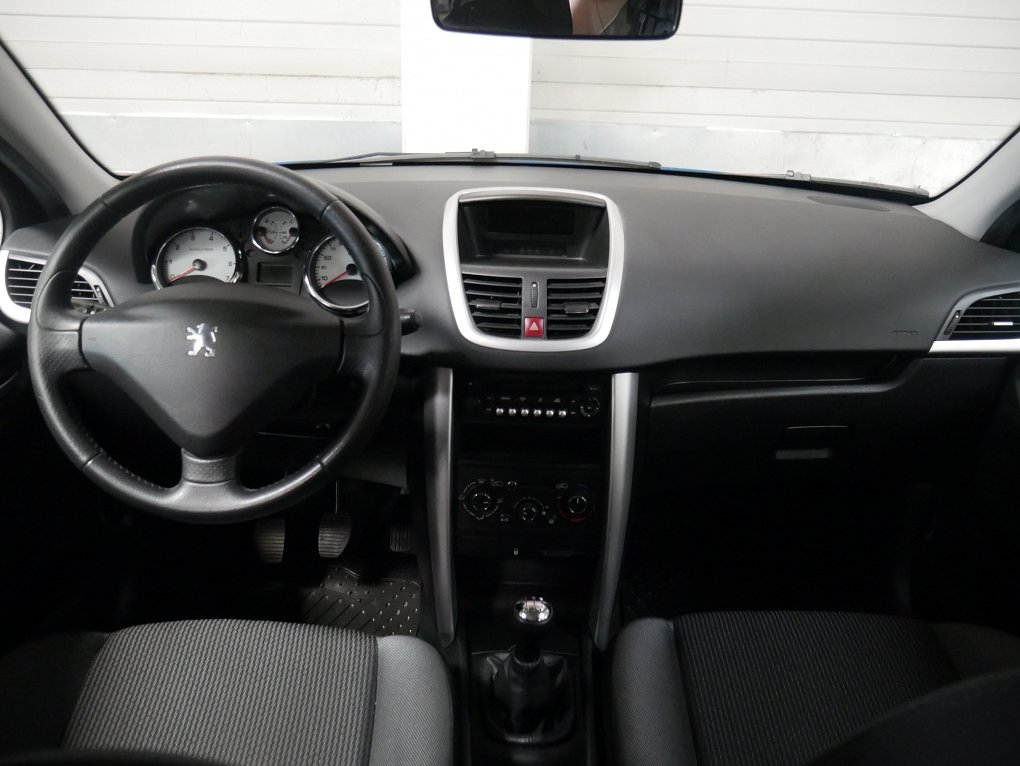 Peugeot 207 1.4i 