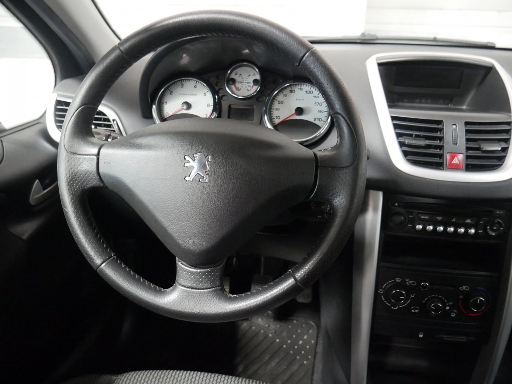 Peugeot 207 1.4i 
