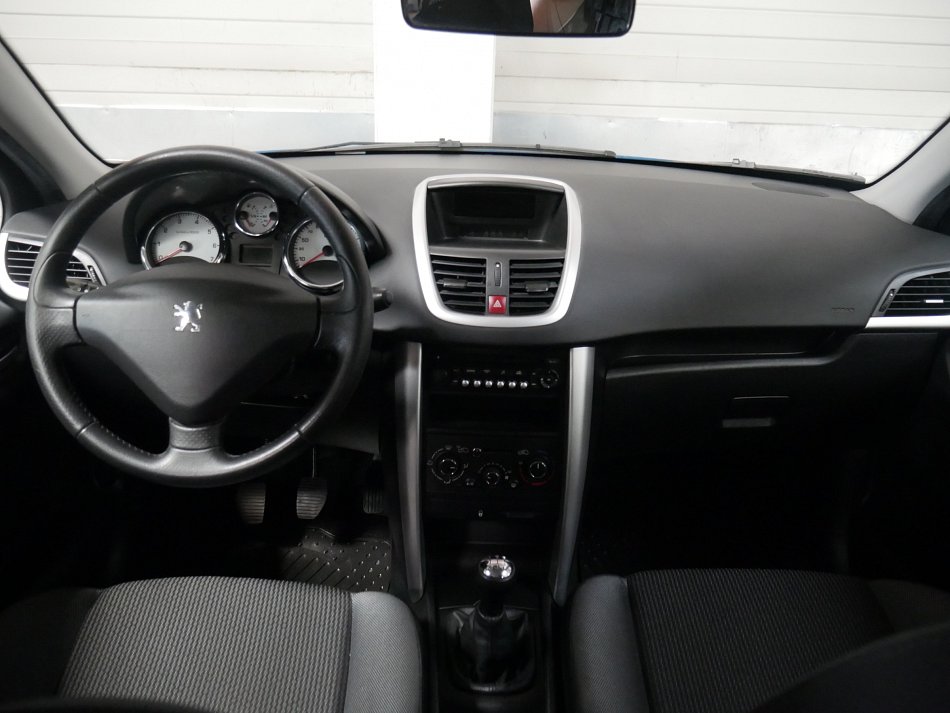 Peugeot 207 1.4i 