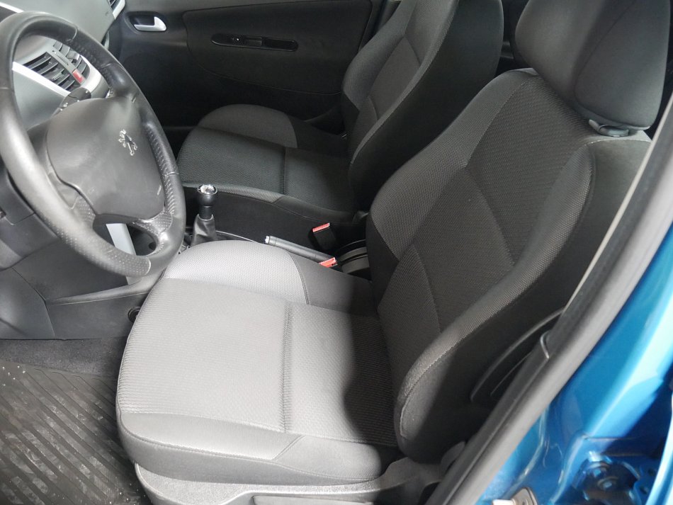 Peugeot 207 1.4i 
