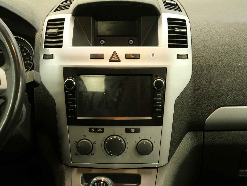 Opel Zafira 1.6i  7 míst