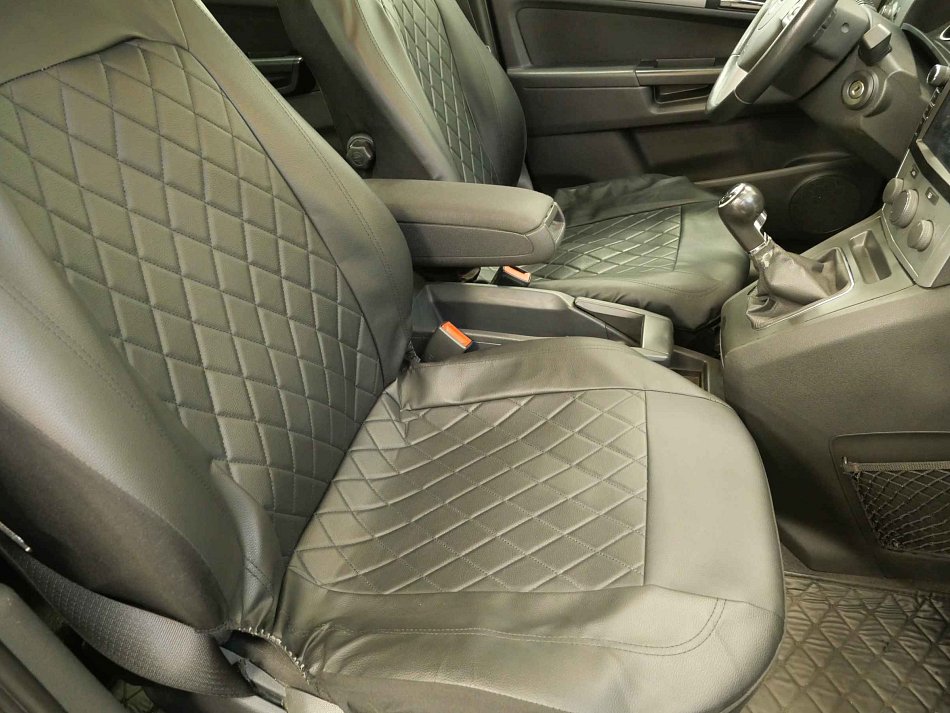 Opel Zafira 1.6i  7 míst