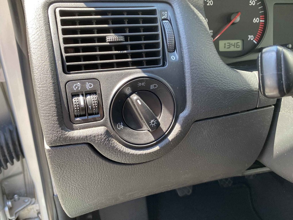 Volkswagen Golf 1.4 16V  IV