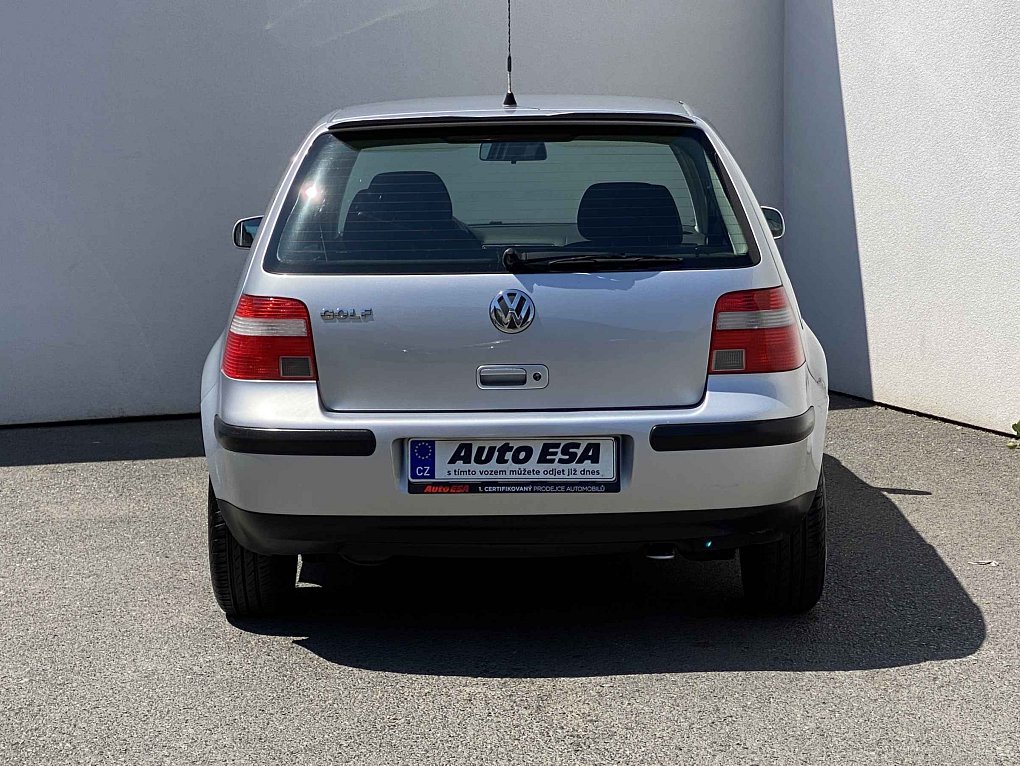 Volkswagen Golf 1.4 16V  IV