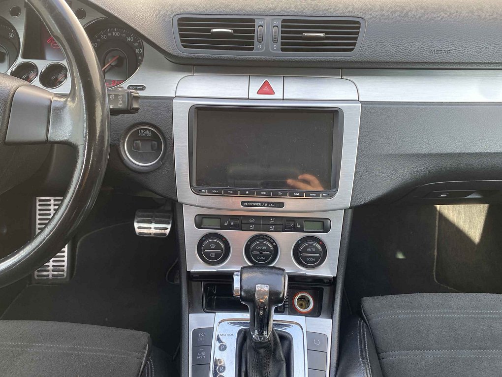 Volkswagen Passat 3.2FSi  4x4