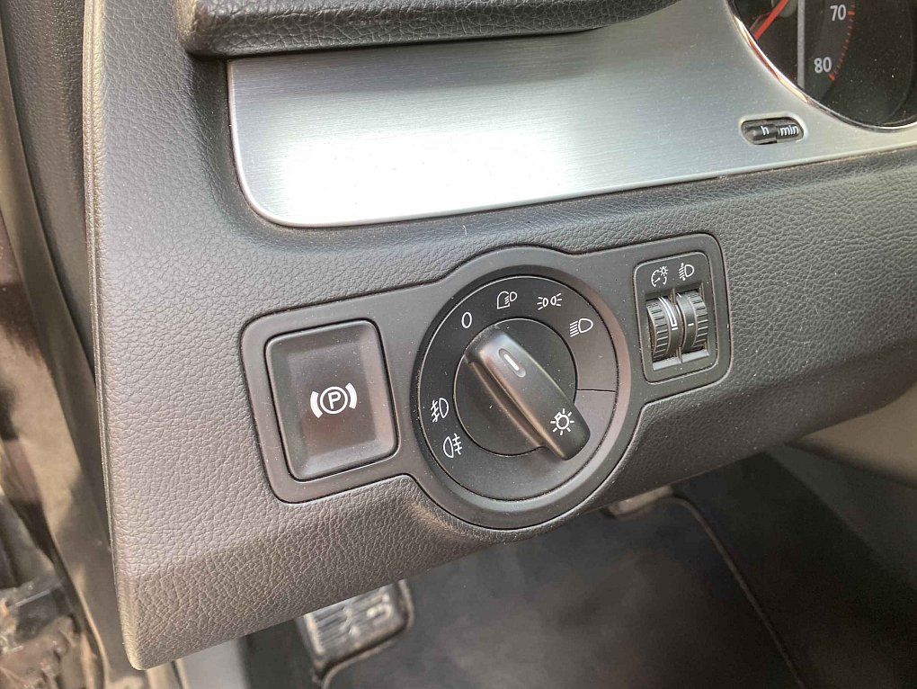 Volkswagen Passat 3.2FSi  4x4