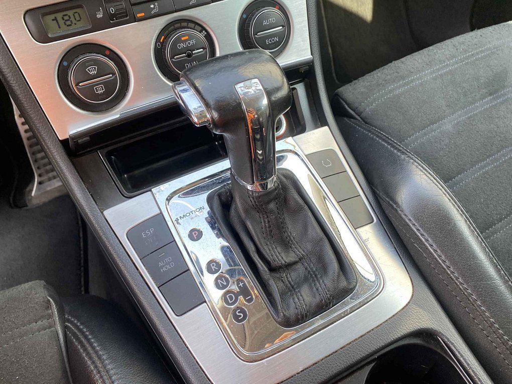 Volkswagen Passat 3.2FSi  4x4