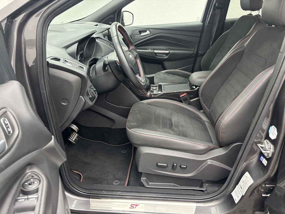Ford Kuga 2.0EB ST-Line AWD