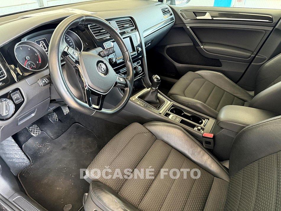 Volkswagen Golf 2.0 TDi 