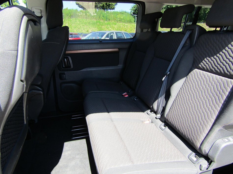 Toyota Proace 2.0D-4D  L3 8míst