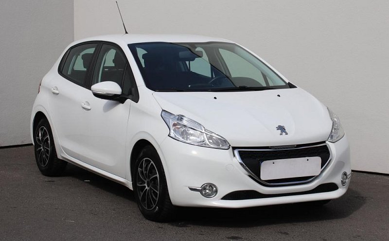 Peugeot 208 1.0 i 