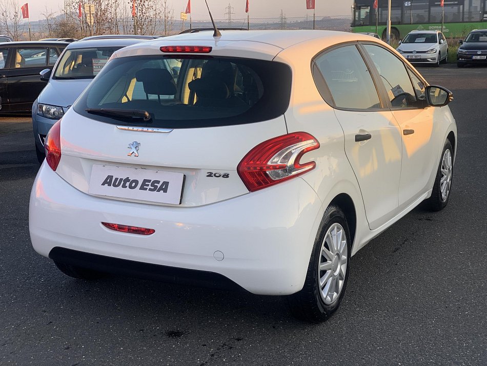 Peugeot 208 1.0 i 