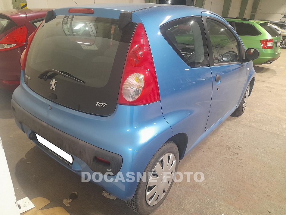 Peugeot 107 1.0i 