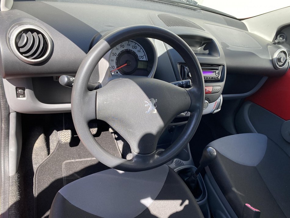 Peugeot 107 1.0i 