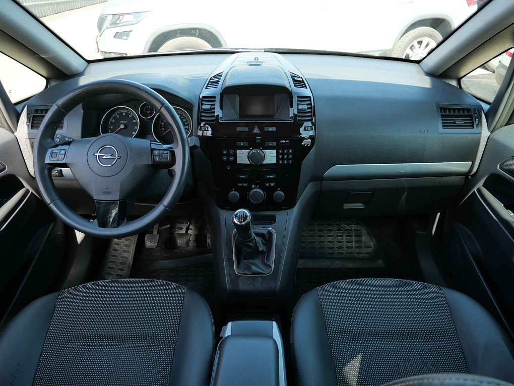 Opel Zafira 1.8 i 