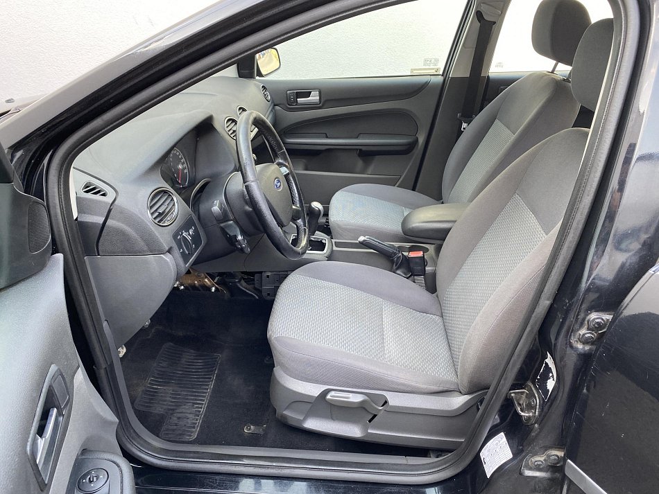 Ford Focus 1.6i 