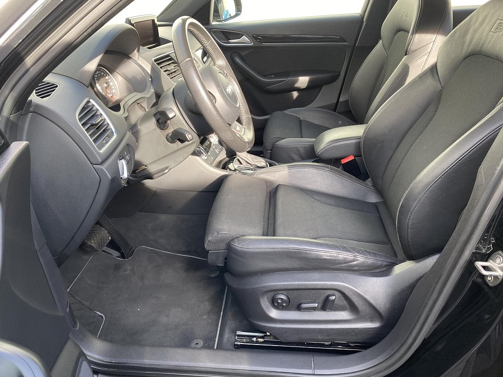 Audi Q3 2.0TFSi S-line Quattro