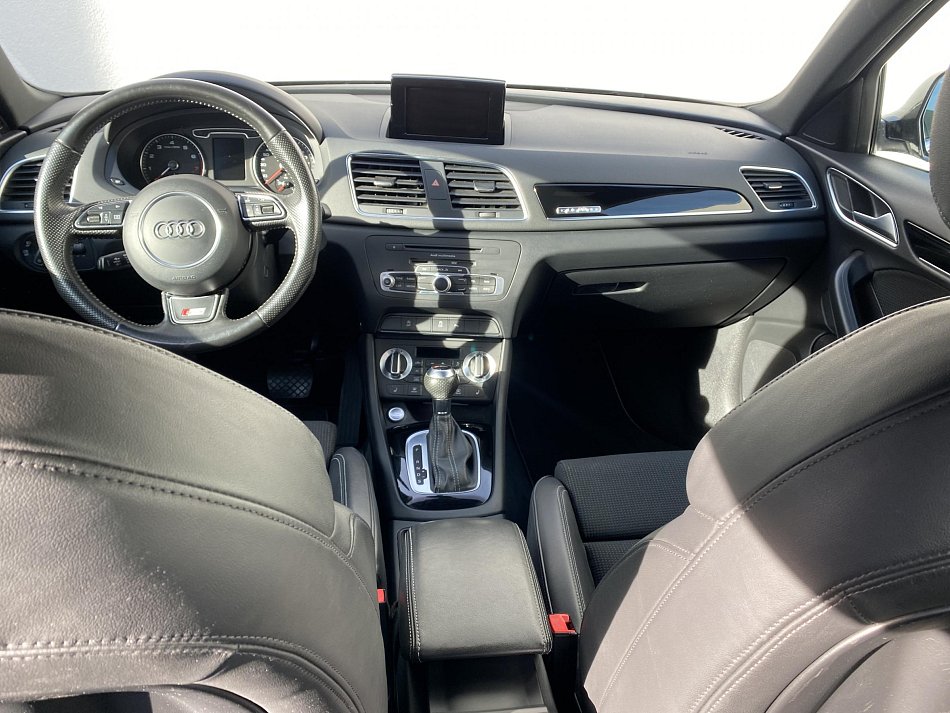 Audi Q3 2.0TFSi S-line Quattro