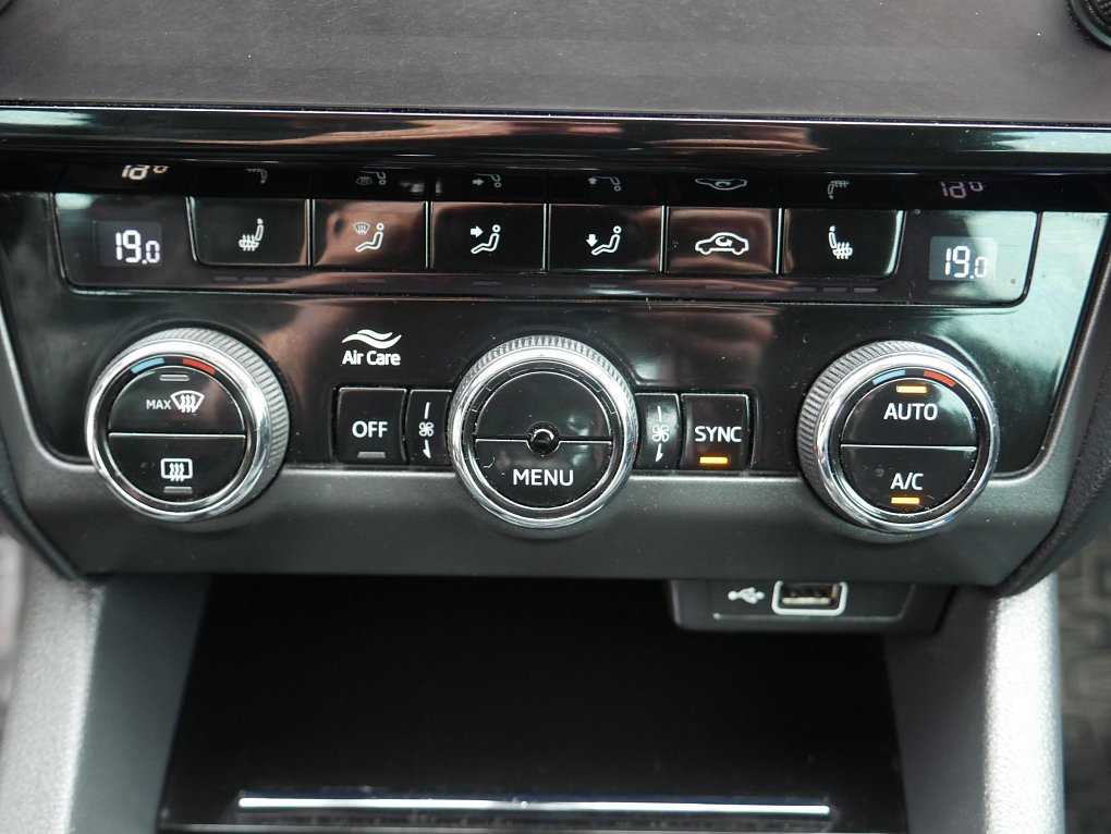 Škoda Octavia III 2.0TDi 