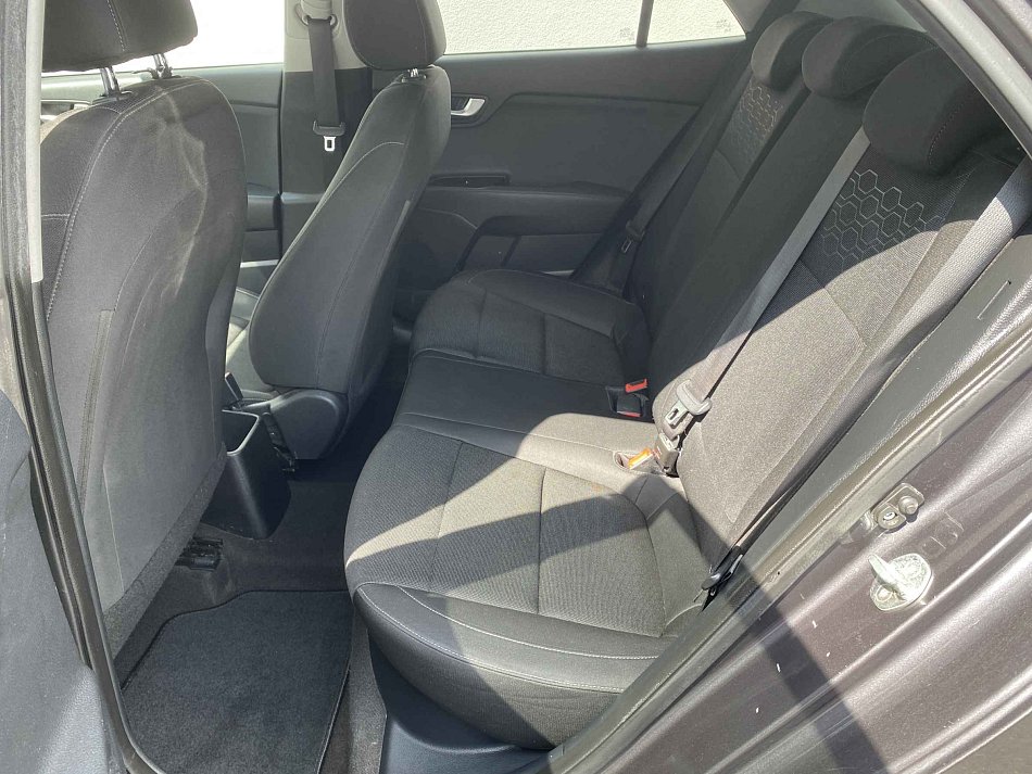 Kia Rio 1.2 i 
