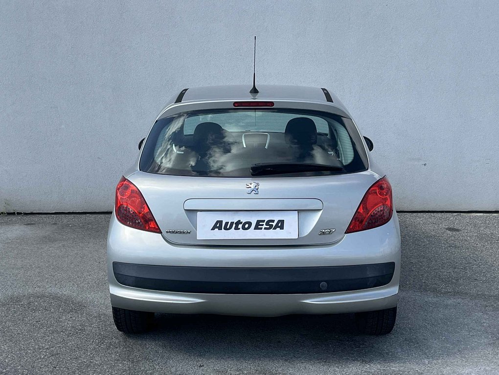 Peugeot 207 1.4i 