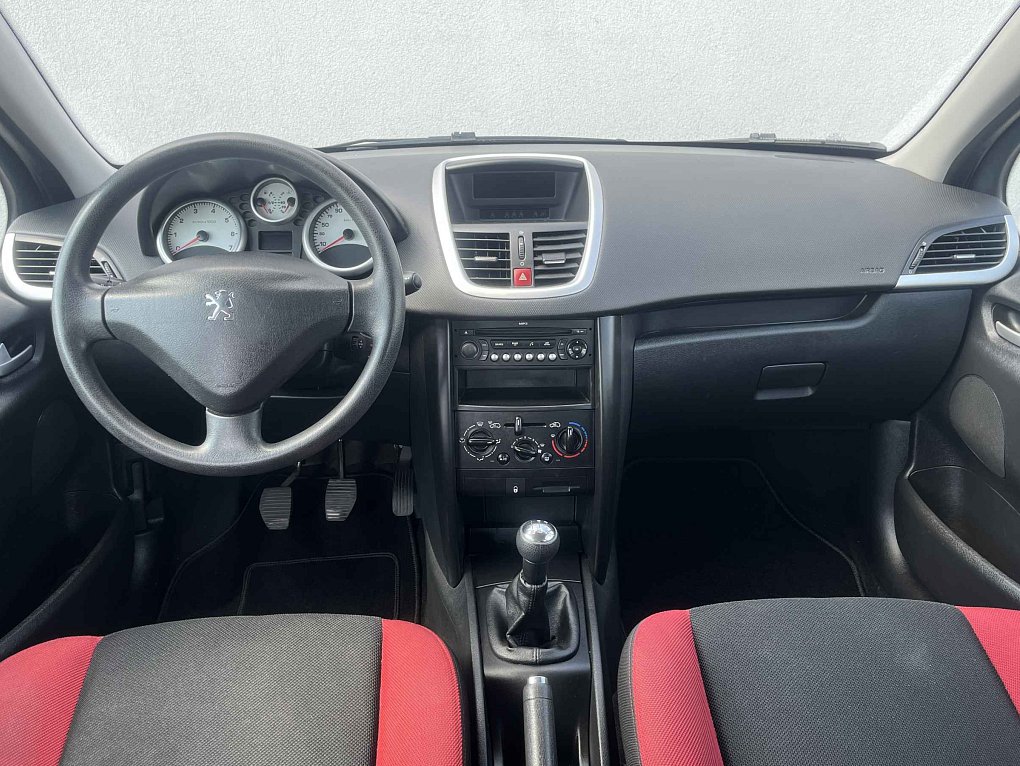 Peugeot 207 1.4i 