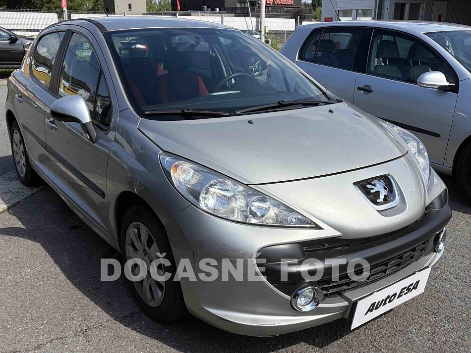 Peugeot 207 1.4i 
