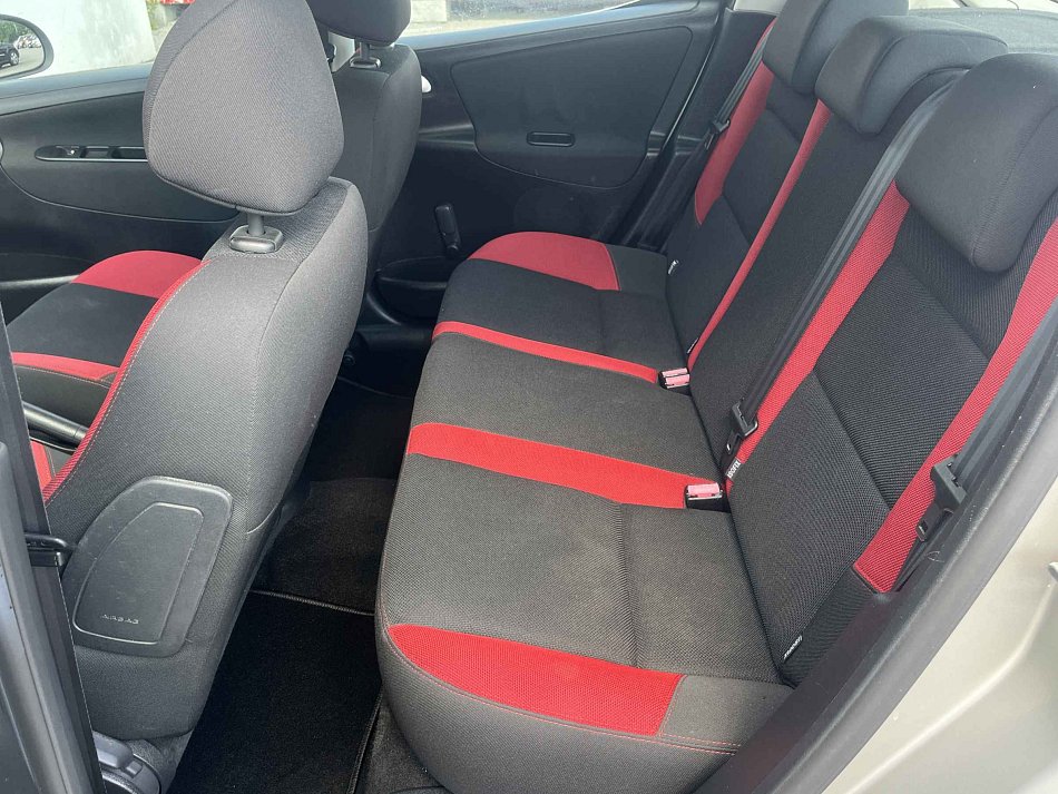 Peugeot 207 1.4i 