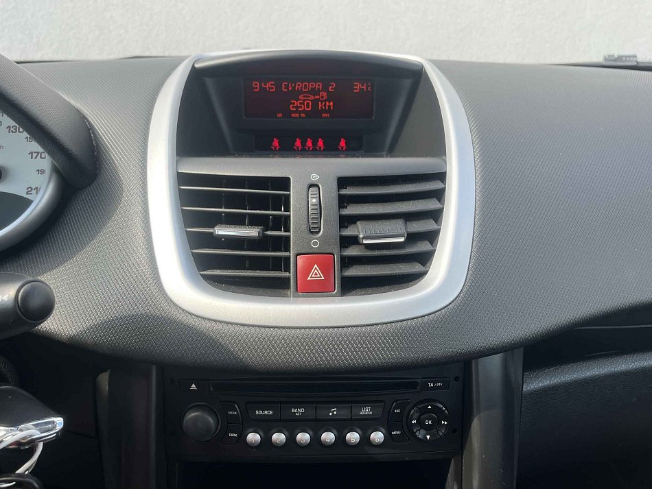 Peugeot 207 1.4i 