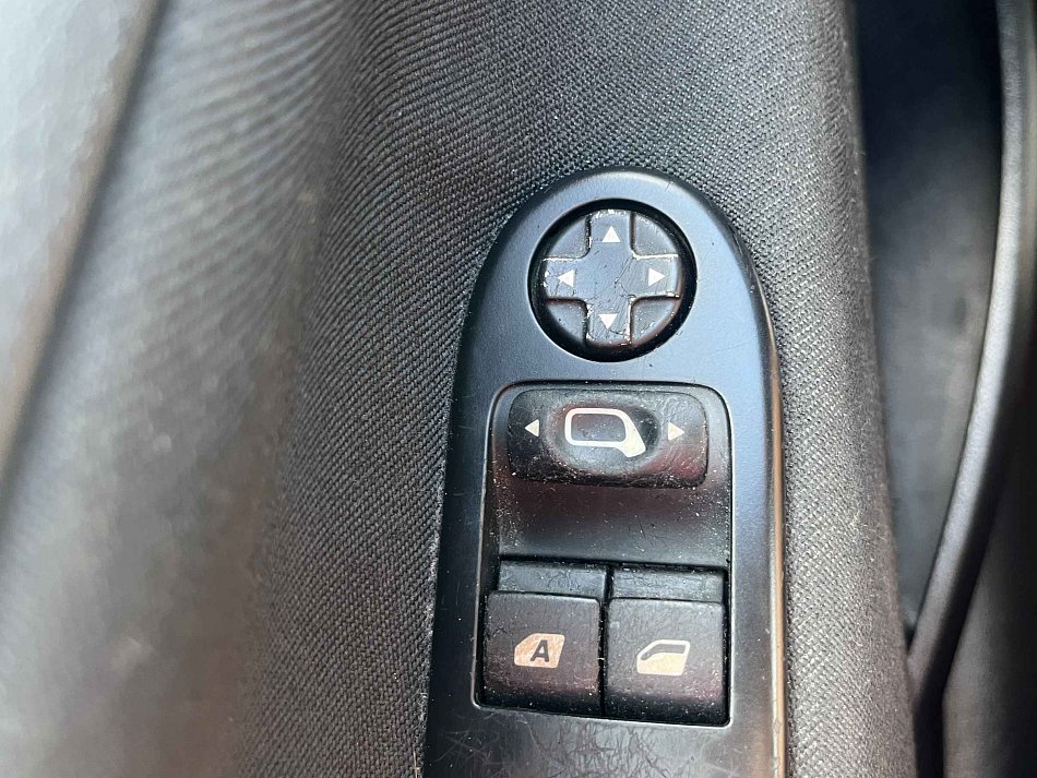 Peugeot 207 1.4i 