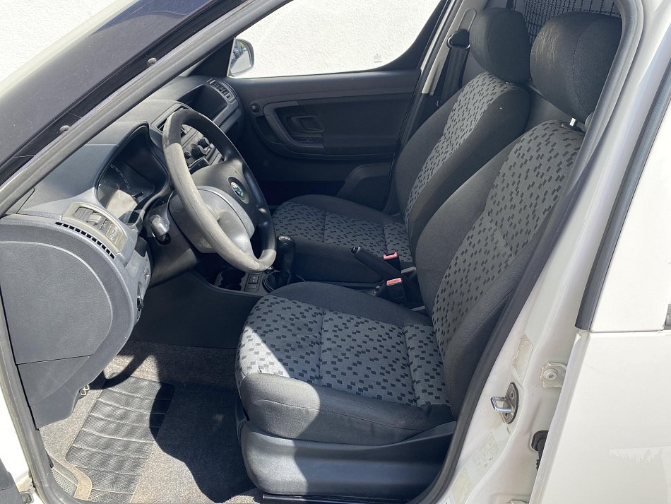 Škoda Roomster 1.4 16V  Praktik