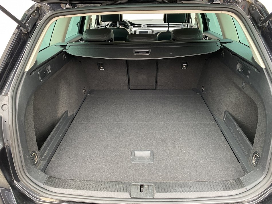 Volkswagen Passat 2.0 TDi Highline