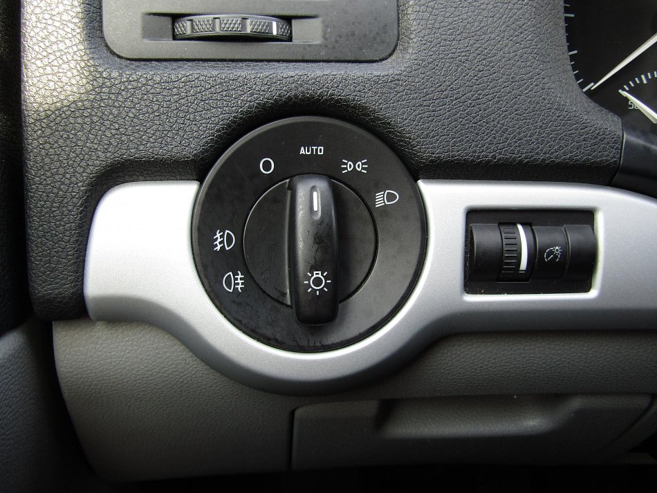 Škoda Octavia II 2.0TDi Ambiente