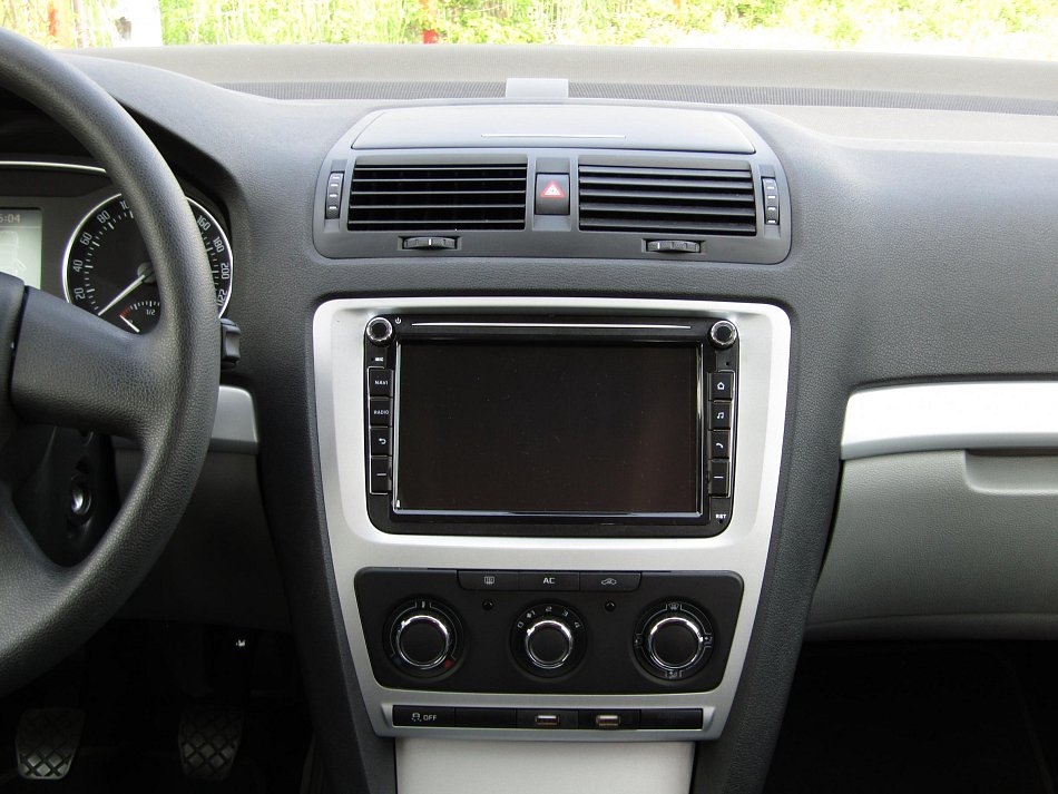 Škoda Octavia II 2.0TDi Ambiente