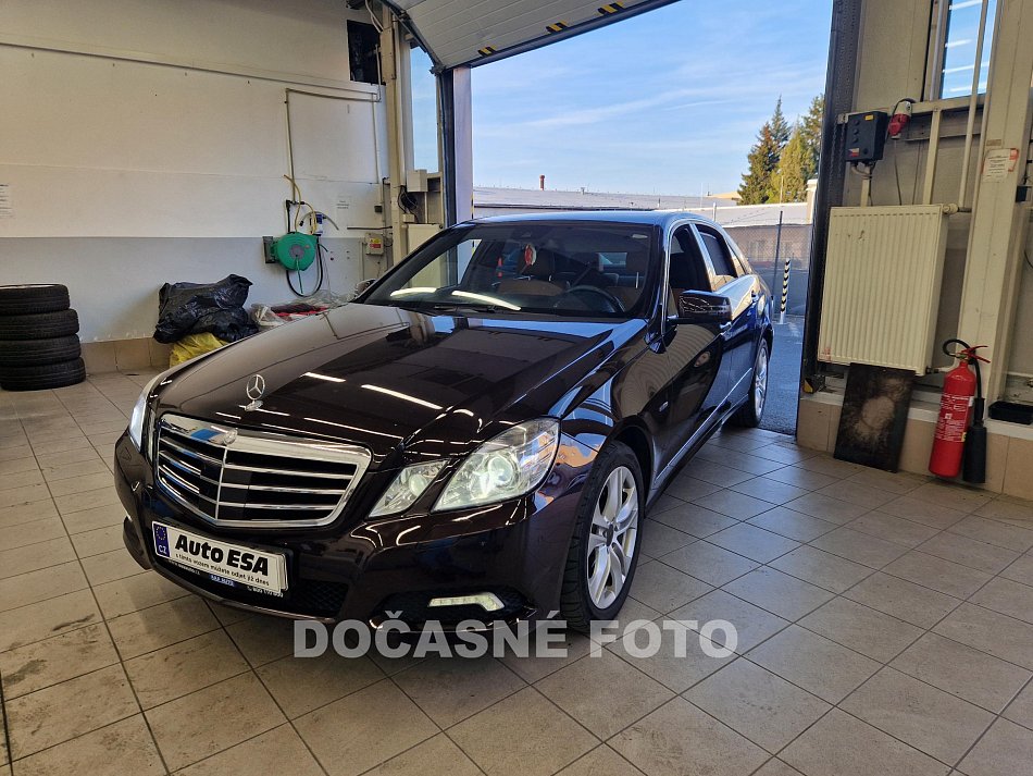 Mercedes-Benz Třída E 3.0 Elegance 350 CDI