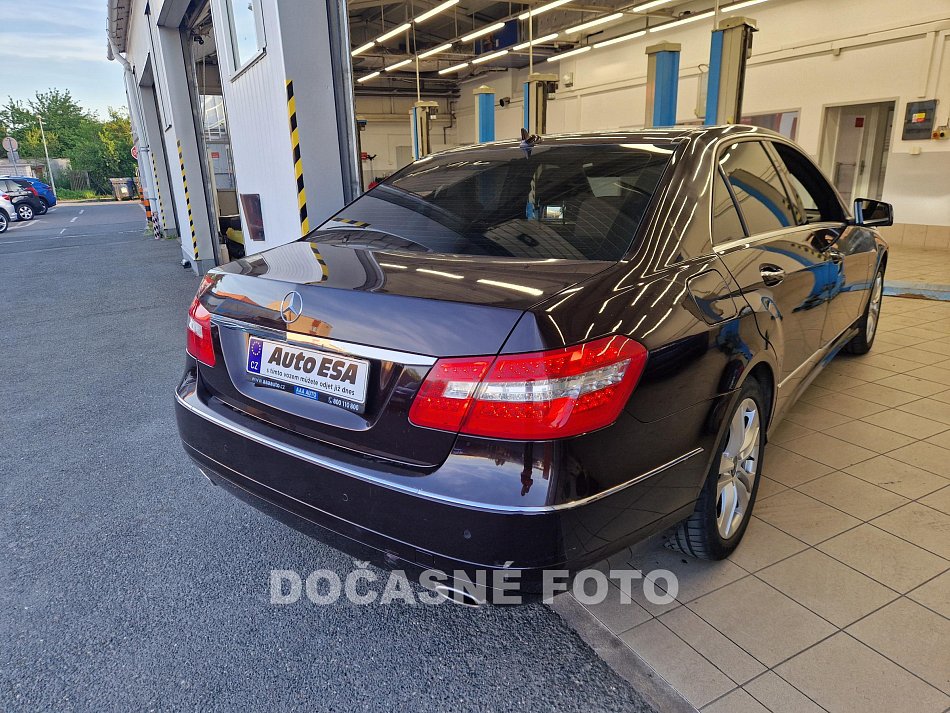 Mercedes-Benz Třída E 3.0 Elegance 350 CDI