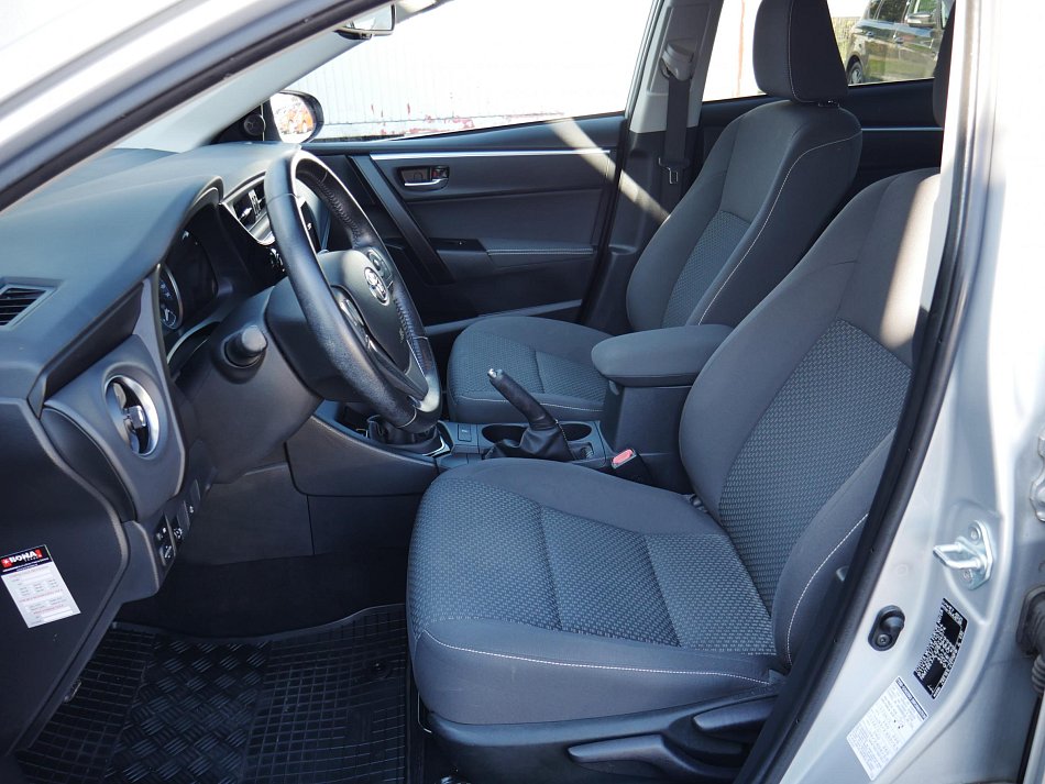 Toyota Corolla 1.6 VVT-i 