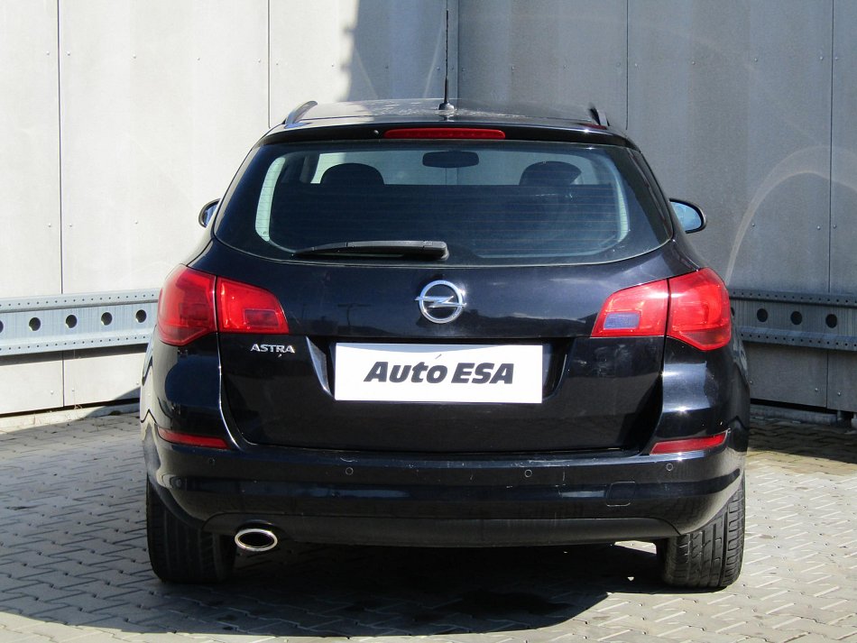 Opel Astra 1.4T 